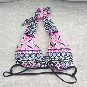 Venus bikini top size B
